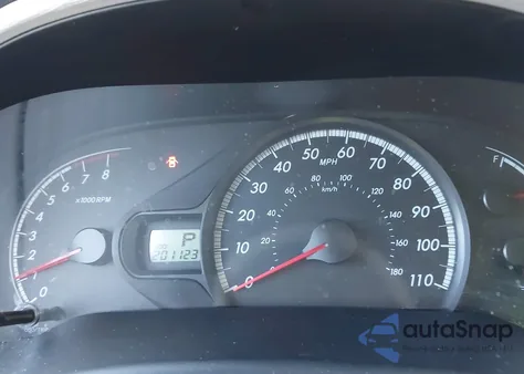 2011 Toyota Sienna Le V6 z USA, uszkodzony, nr VIN 5TDKK3DC1BS042217